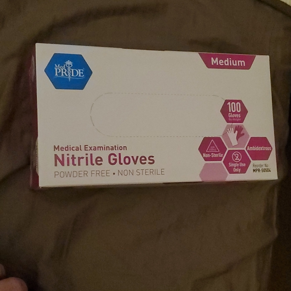 Nitrile exam gloves